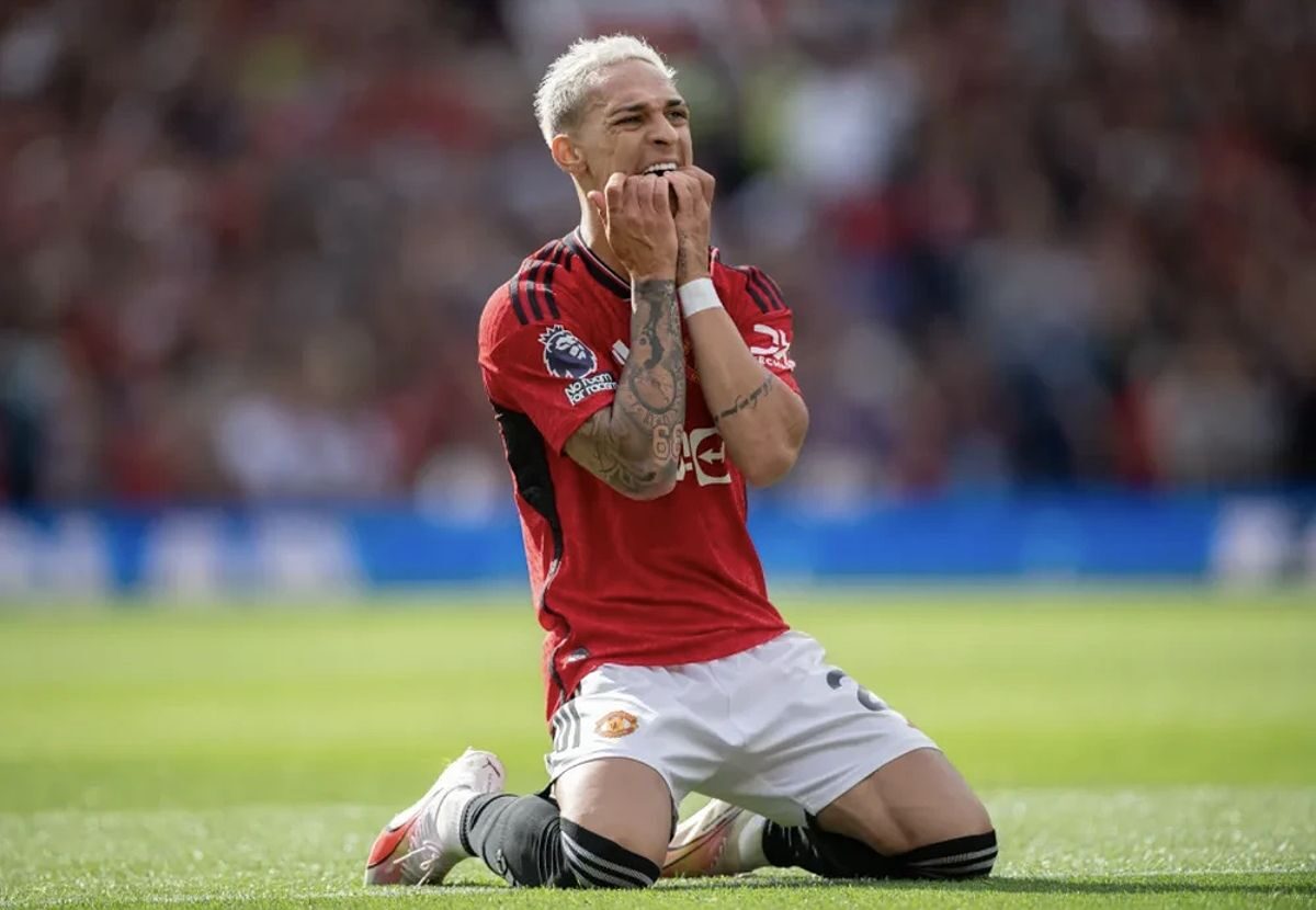 Antony trong màu áo Manchester United