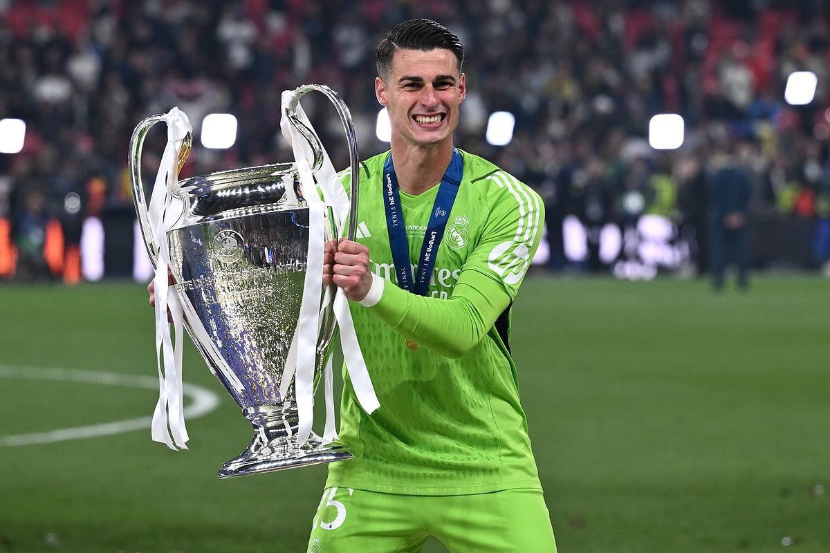 Kepa Arrizabalaga Từ thủ môn đắt giá nhất thế giới đến khoác áo đội bóng tầm trung