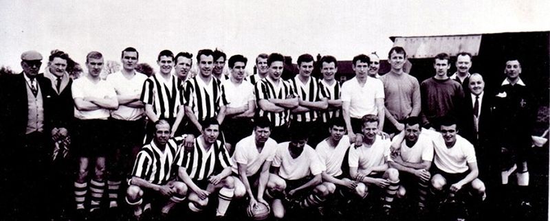 Hình ảnh câu lạc bộ Brig Town, được thành lập năm 1864 tại Brigg, Anh, với nhiều thành tích nổi bật.