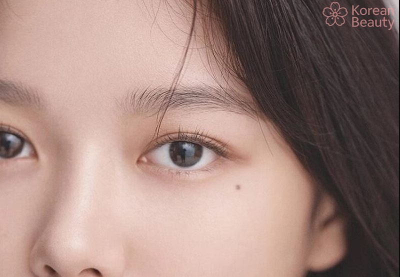 Ý nghĩa quan trọng của nốt ruồi dưới bọng mắt trái nữ