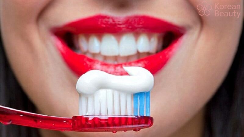 Những phương pháp xử lý hiệu quả những tình huống vệ sinh răng miệng sau khi phun môi