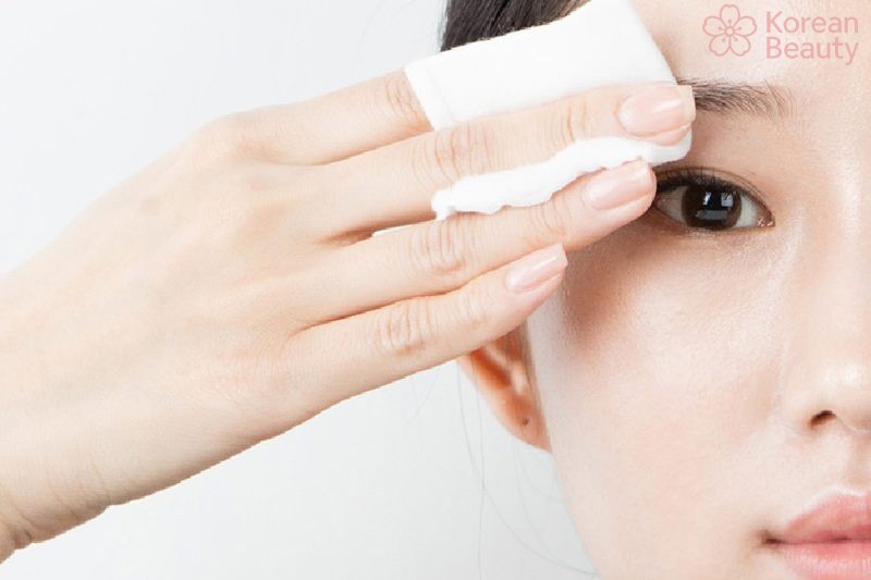 Cách thực hiện chăm sóc da sau khi sử dụng dao cạo chân mày