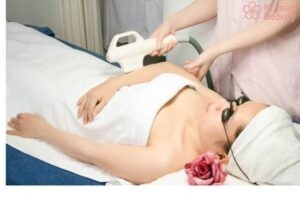 Những lưu ý quan trọng khi muốn thực hiện triệt lông nách phổ biến tại spa