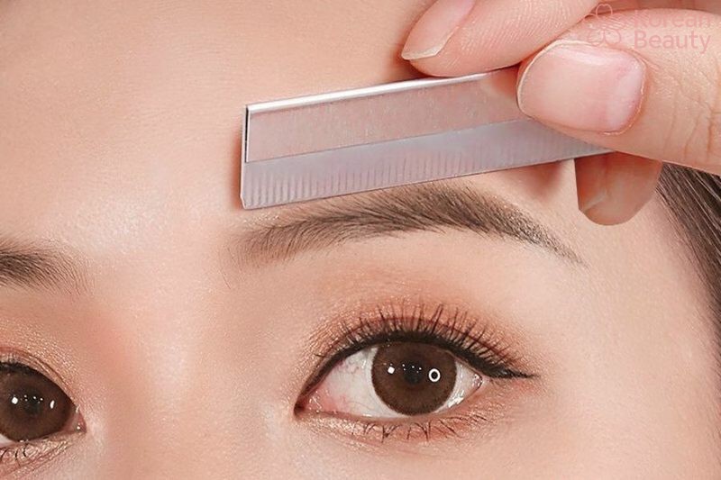 Cách thực hiện bảo quản dao cạo chân mày đúng cách